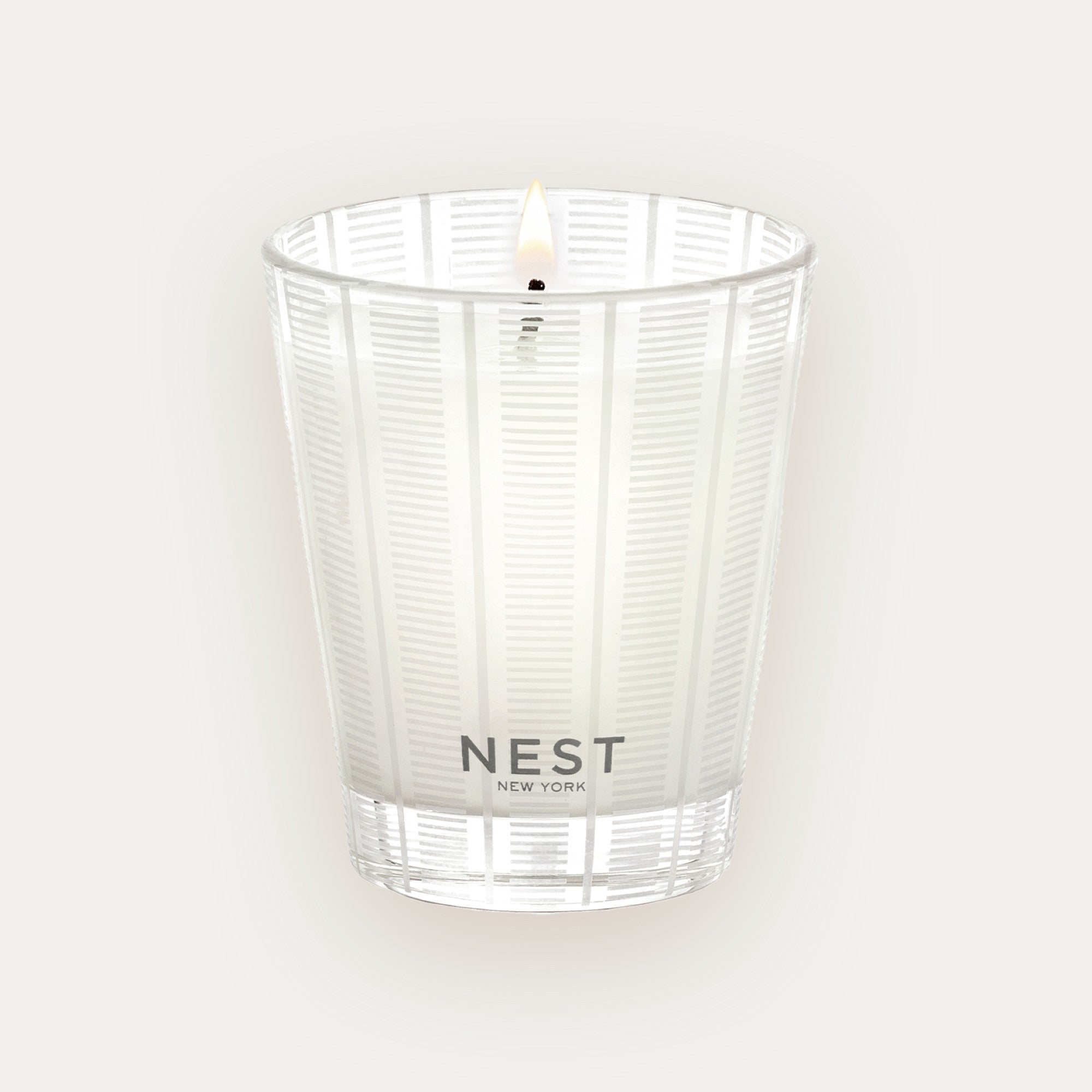 NEST_New_York_Amalfi_Lemon_and_Mint_Classic_Candle_230g_ef924cf1-bcd6-4ff7-bf43-5c442becc15c.jpg
