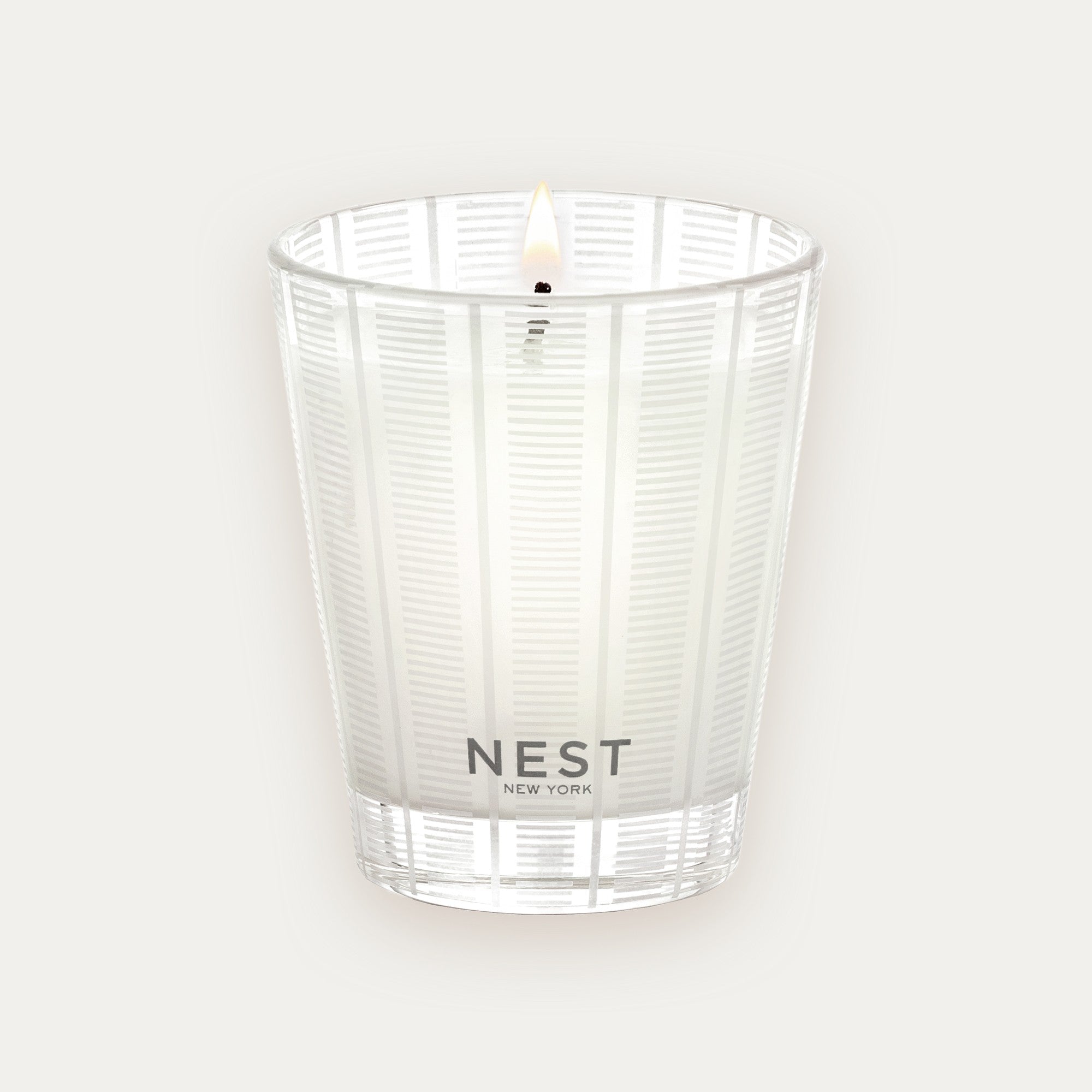 NEST New York Rose Noir & Oud Classic Candle (230g)