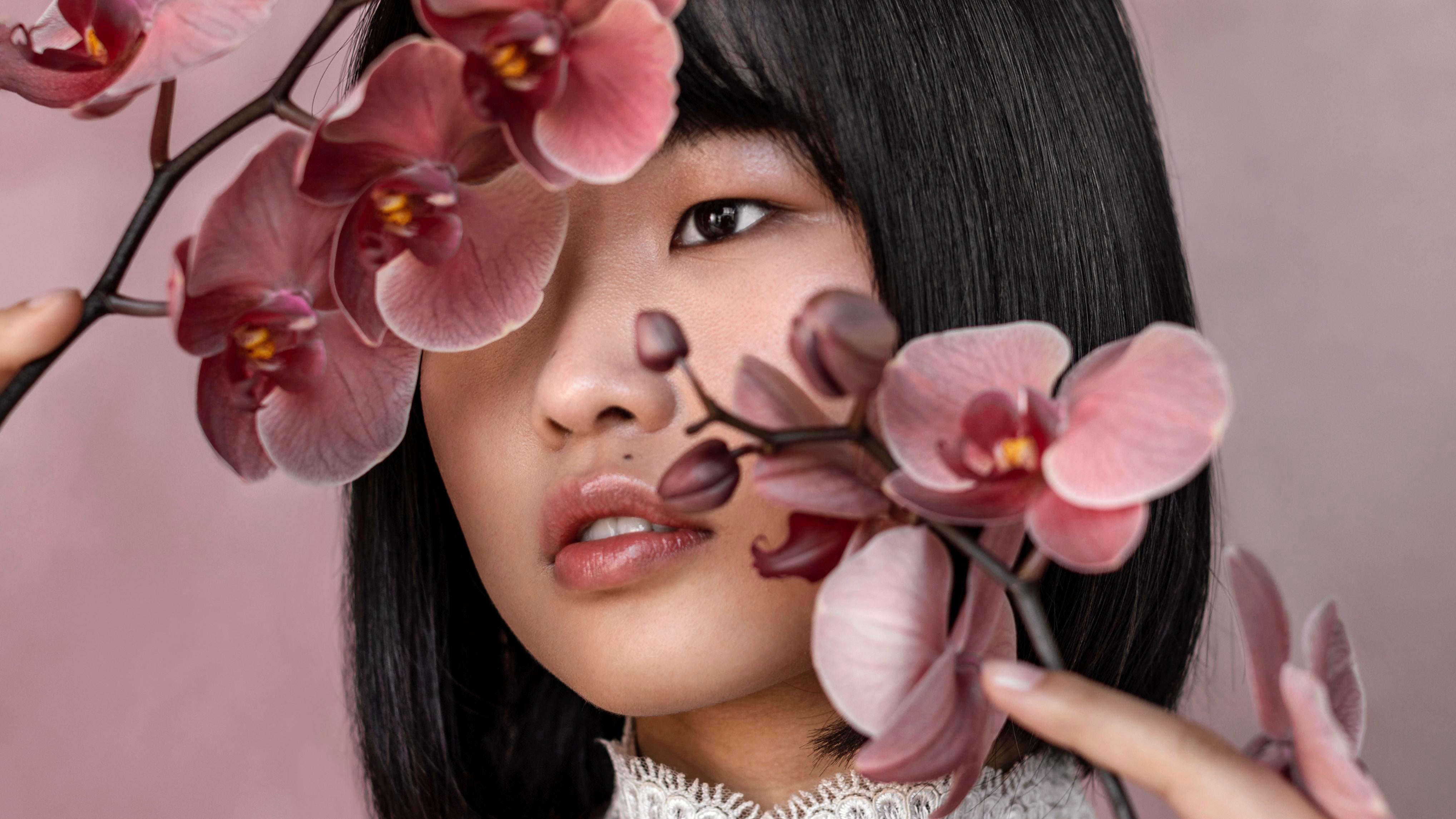 womanflowers2.jpg